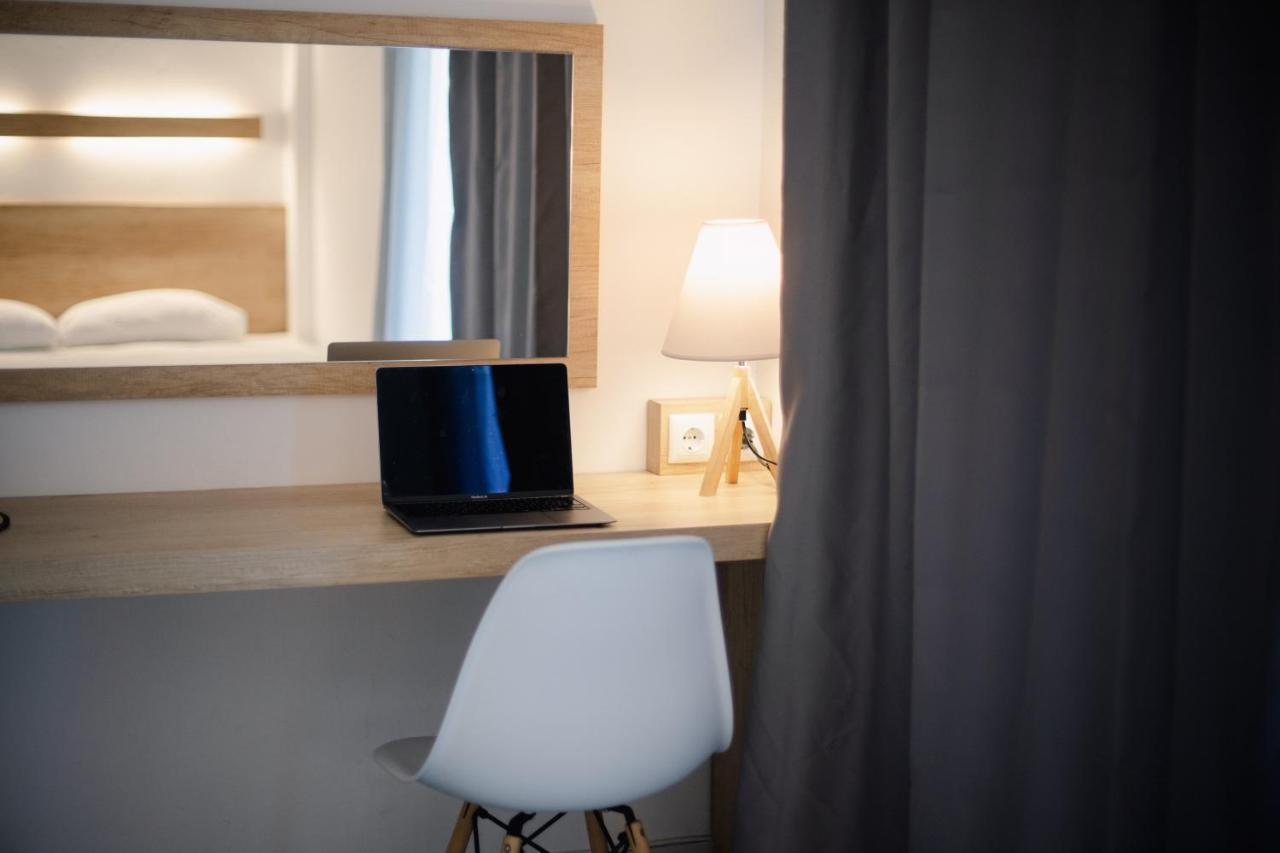 Calma Beach Hotel ستافروس المظهر الخارجي الصورة
